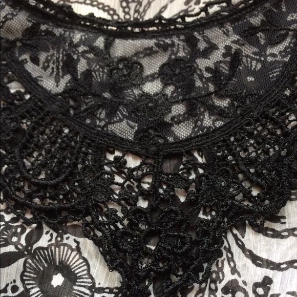 Black & White Sheer Top -S- Romy Collection - Picture 6 of 8